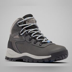 Columbia Women’s Newton Ridge™ Plus Waterproof Hiking Boot- Size 8 1/2